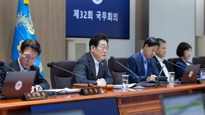 국정상황실장, 임명 한 달 만에 교체…경질일까, 이동일까?