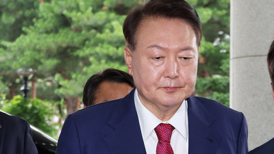 윤석열 전 대통령, 더위 때문에 특검 소환 불가